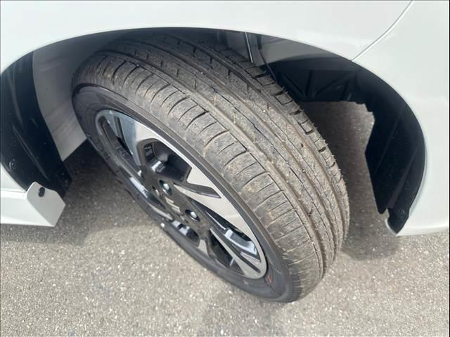 スペーシアカスタム ハイブリッドＸＳ　届出済み未使用車　衝突被害軽減ブレーキ　両側パワースライドドア　オートライト　オートハイビーム　電動パーキングブレーキ　オートブレーキホールド　サーキュレーター　アダプティブクルーズコントローロール（15枚目）