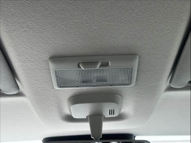 スペーシアカスタム ハイブリッドＸＳ　届出済み未使用車　衝突被害軽減ブレーキ　両側パワースライドドア　オートライト　オートハイビーム　電動パーキングブレーキ　オートブレーキホールド　サーキュレーター　アダプティブクルーズコントローロール（22枚目）