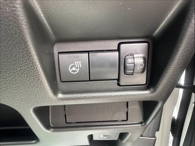 スペーシアカスタム ハイブリッドＸＳ　届出済み未使用車　衝突被害軽減ブレーキ　両側パワースライドドア　オートライト　オートハイビーム　電動パーキングブレーキ　オートブレーキホールド　サーキュレーター　アダプティブクルーズコントローロール（36枚目）