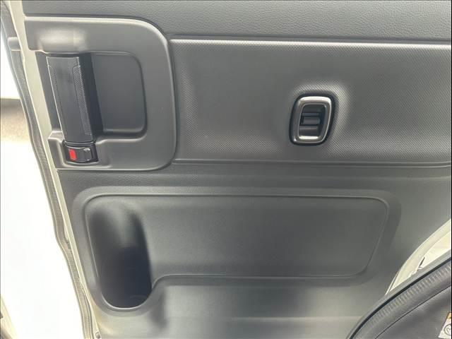 スペーシアカスタム ハイブリッドＸＳ　届出済み未使用車　衝突被害軽減ブレーキ　両側パワースライドドア　オートライト　オートハイビーム　電動パーキングブレーキ　オートブレーキホールド　サーキュレーター　アダプティブクルーズコントローロール（47枚目）