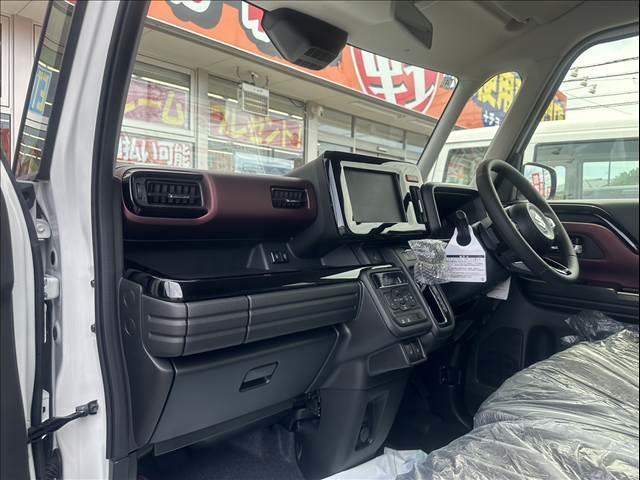 スペーシアカスタム ハイブリッドＸＳ　届出済み未使用車　衝突被害軽減ブレーキ　両側パワースライドドア　オートライト　オートハイビーム　電動パーキングブレーキ　オートブレーキホールド　サーキュレーター　アダプティブクルーズコントローロール（67枚目）