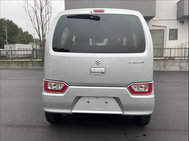 ワゴンＲ ＦＸ　届出済未使用車　後席アンブレラホルダー、衝突軽減ブレーキ、横滑り防止機能、キーレスエントリー、スマートキー　プッシュスタート　インパネＣＶＴ（7枚目）