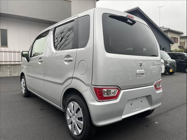 ワゴンＲ ＦＸ　届出済未使用車　後席アンブレラホルダー、衝突軽減ブレーキ、横滑り防止機能、キーレスエントリー、スマートキー　プッシュスタート　インパネＣＶＴ（8枚目）