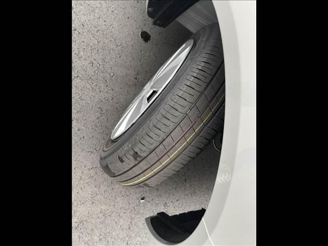 ワゴンＲ ＦＸ　届出済未使用車　後席アンブレラホルダー、衝突軽減ブレーキ、横滑り防止機能、キーレスエントリー、スマートキー　プッシュスタート　インパネＣＶＴ（14枚目）