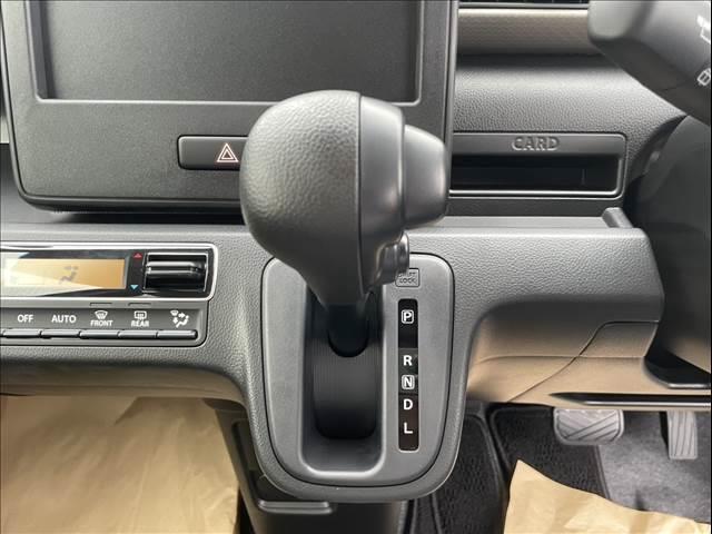 ワゴンＲ ＦＸ　届出済未使用車　後席アンブレラホルダー、衝突軽減ブレーキ、横滑り防止機能、キーレスエントリー、スマートキー　プッシュスタート　インパネＣＶＴ（24枚目）