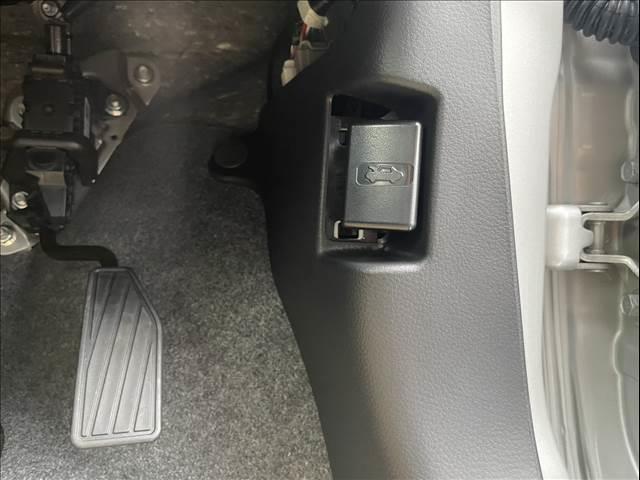 ワゴンＲ ＦＸ　届出済未使用車　後席アンブレラホルダー、衝突軽減ブレーキ、横滑り防止機能、キーレスエントリー、スマートキー　プッシュスタート　インパネＣＶＴ（34枚目）