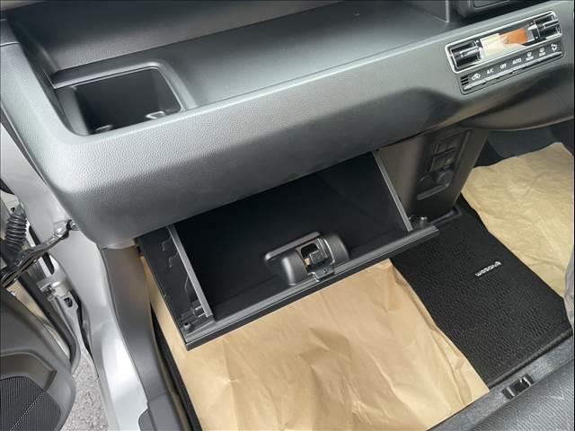 ワゴンＲ ＦＸ　届出済未使用車　後席アンブレラホルダー、衝突軽減ブレーキ、横滑り防止機能、キーレスエントリー、スマートキー　プッシュスタート　インパネＣＶＴ（58枚目）