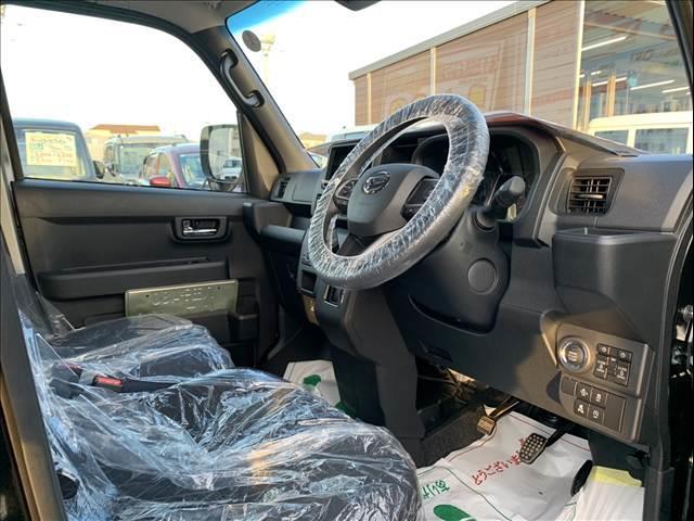 アトレー RS 届出済未使用車 両側パワースライドドア スマートキー プッシュスタート オートライト オートエアコン 電動格納ミラー 衝突被害軽減ブレーキ スマートアシスト(17枚目)