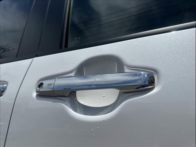 タント カスタムRS 届出済未使用車 禁煙車 スマートアシスト 衝突被害軽減ブレーキ プッシュスタート スマートキー 両側電動スライドドア ステアリングリモコン ヒートシーター LEDヘッドランプ フォグランプ(19枚目)