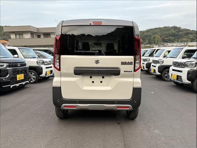 スペーシアギア ハイブリッドＸＺ　ターボ　届出済未使用車　両側パワースライドドア　シートヒーター　オートライト　オートハイビーム　スマートキー　プッシュスタート　電動格納ミラー（7枚目）