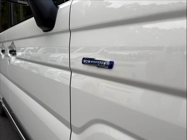 スペーシアギア ハイブリッドＸＺ　ターボ　届出済未使用車　両側パワースライドドア　シートヒーター　オートライト　オートハイビーム　スマートキー　プッシュスタート　電動格納ミラー（17枚目）