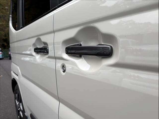 スペーシアギア ハイブリッドＸＺ　ターボ　届出済未使用車　両側パワースライドドア　シートヒーター　オートライト　オートハイビーム　スマートキー　プッシュスタート　電動格納ミラー（19枚目）