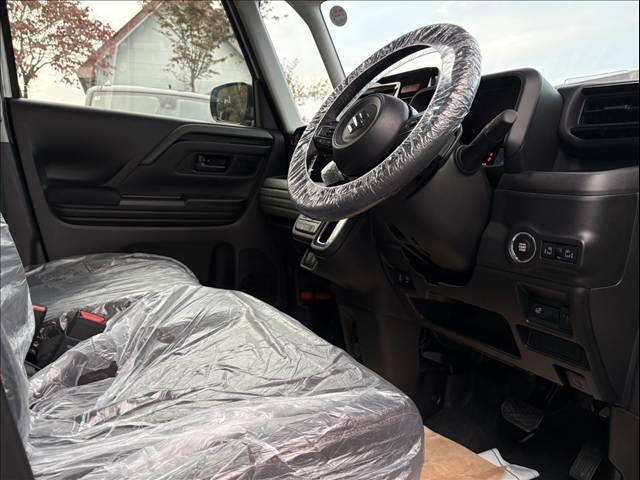 スペーシアギア ハイブリッドＸＺ　ターボ　届出済未使用車　両側パワースライドドア　シートヒーター　オートライト　オートハイビーム　スマートキー　プッシュスタート　電動格納ミラー（20枚目）