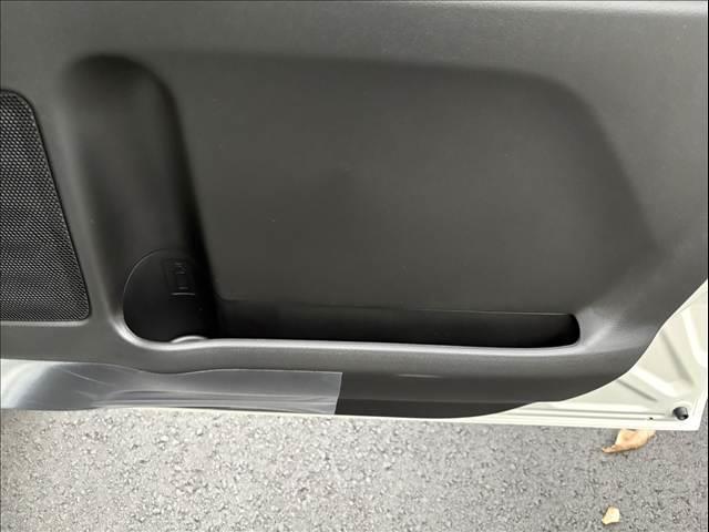 スペーシアギア ハイブリッドＸＺ　ターボ　届出済未使用車　両側パワースライドドア　シートヒーター　オートライト　オートハイビーム　スマートキー　プッシュスタート　電動格納ミラー（39枚目）