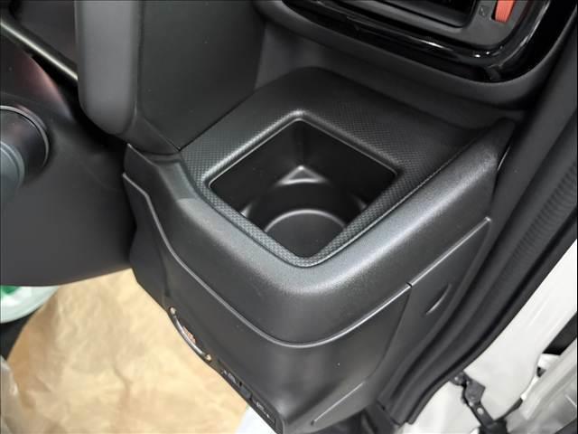 スペーシアギア ハイブリッドＸＺ　ターボ　届出済未使用車　両側パワースライドドア　シートヒーター　オートライト　オートハイビーム　スマートキー　プッシュスタート　電動格納ミラー（42枚目）