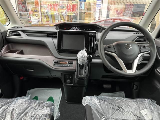 カーナビもお選び頂けます！店頭にて展示が複数ございますので、ご覧ください！