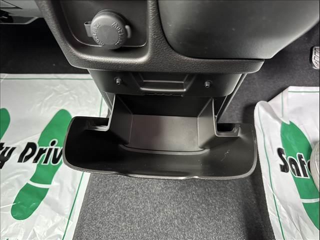 登録済み未使用車とは初度届出された車輌で、使用または運行等に供されていない中古車です！