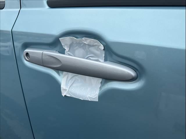 くるまのハチオウジでは登録済未使用車、軽自動車を専門として、数多くの在庫を揃えてお客さま方をお出迎え致します。お客様と長くお付き合い頂けますようスタッフ一同ご来店お待ちしております！