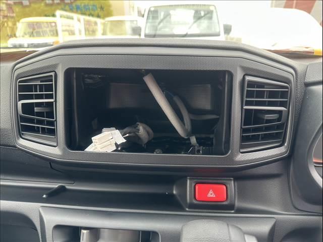 カーナビもお選び頂けます！店頭にて展示が複数ございますので、ご覧ください！