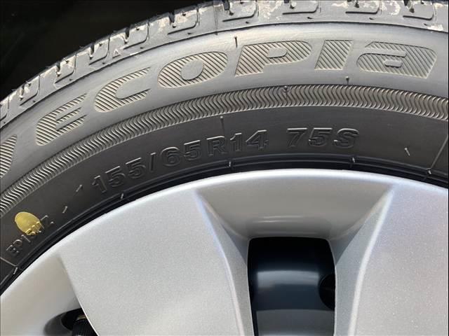 ワゴンＲ ＦＸ　届出済未使用車　後席アンブレラホルダー、衝突軽減ブレーキ、横滑り防止機能、キーレスエントリー、スマートキー　プッシュスタート　インパネＣＶＴ（13枚目）