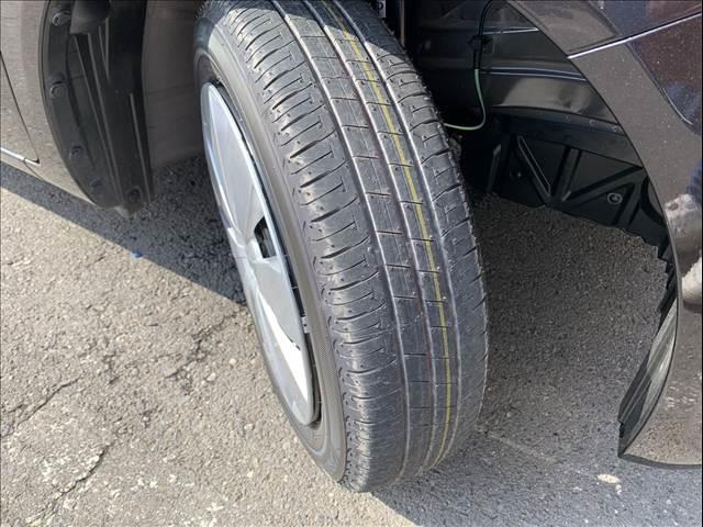 ワゴンＲ ＦＸ　届出済未使用車　後席アンブレラホルダー、衝突軽減ブレーキ、横滑り防止機能、キーレスエントリー、スマートキー　プッシュスタート　インパネＣＶＴ（14枚目）