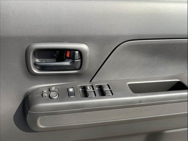 ワゴンＲ ＦＸ　届出済未使用車　後席アンブレラホルダー、衝突軽減ブレーキ、横滑り防止機能、キーレスエントリー、スマートキー　プッシュスタート　インパネＣＶＴ（34枚目）