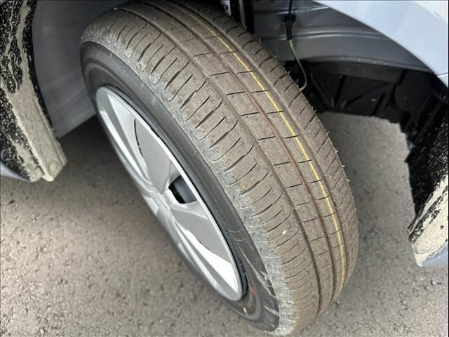 ワゴンＲ ＦＸ　届出済未使用車　後席アンブレラホルダー、衝突軽減ブレーキ、横滑り防止機能、キーレスエントリー、スマートキー　プッシュスタート　インパネＣＶＴ（8枚目）