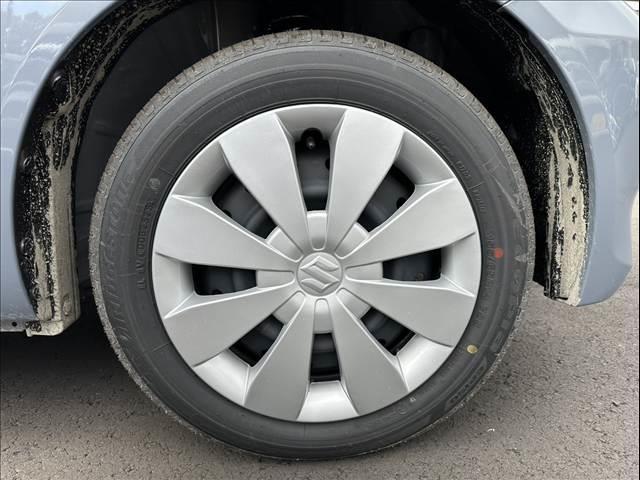 ワゴンＲ ＦＸ　届出済未使用車　後席アンブレラホルダー、衝突軽減ブレーキ、横滑り防止機能、キーレスエントリー、スマートキー　プッシュスタート　インパネＣＶＴ（9枚目）