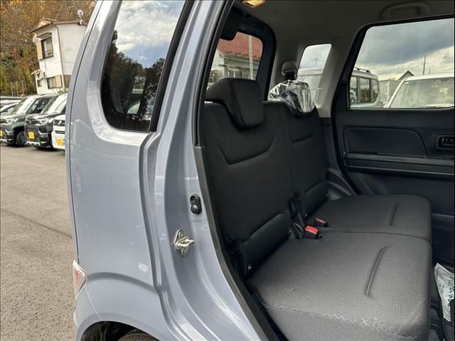 ワゴンＲ ＦＸ　届出済未使用車　後席アンブレラホルダー、衝突軽減ブレーキ、横滑り防止機能、キーレスエントリー、スマートキー　プッシュスタート　インパネＣＶＴ（37枚目）