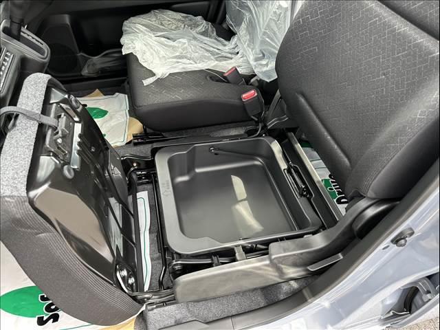 ワゴンＲ ＦＸ　届出済未使用車　後席アンブレラホルダー、衝突軽減ブレーキ、横滑り防止機能、キーレスエントリー、スマートキー　プッシュスタート　インパネＣＶＴ（57枚目）