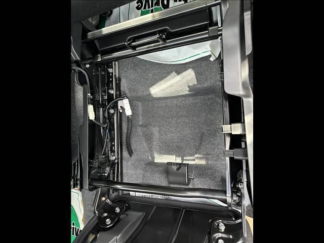 ワゴンＲ ＦＸ　届出済未使用車　後席アンブレラホルダー、衝突軽減ブレーキ、横滑り防止機能、キーレスエントリー、スマートキー　プッシュスタート　インパネＣＶＴ（58枚目）