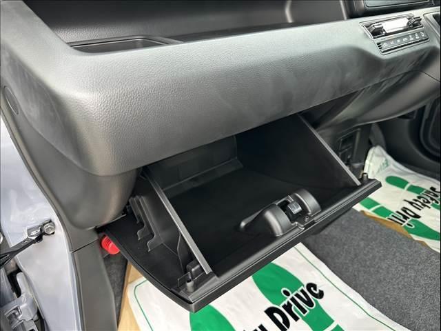 ワゴンＲ ＦＸ　届出済未使用車　後席アンブレラホルダー、衝突軽減ブレーキ、横滑り防止機能、キーレスエントリー、スマートキー　プッシュスタート　インパネＣＶＴ（59枚目）