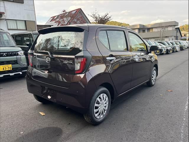 ミライース Ｌ　ＳＡＩＩＩ　届出済未使用車　衝突被害軽減ブレーキ　キーレス　エアコン　パワステ　パワーウインドウ　オートライト　オートハイビーム　パーキングセンサー（6枚目）