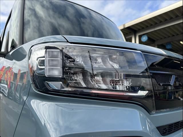 タント ファンクロス　（ｅｃｏ　ＩＤＬＥ非装着車）禁煙車　スマートアシスト　衝突被害軽減ブレーキ　プッシュスタート　両側電動スライドドア　ステアリングリモコン　ヒートシーター　ＬＥＤヘッドランプ（5枚目）