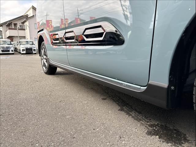 タント ファンクロス　（ｅｃｏ　ＩＤＬＥ非装着車）禁煙車　スマートアシスト　衝突被害軽減ブレーキ　プッシュスタート　両側電動スライドドア　ステアリングリモコン　ヒートシーター　ＬＥＤヘッドランプ（11枚目）