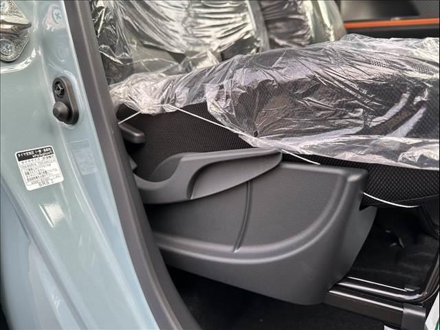 タント ファンクロス　（ｅｃｏ　ＩＤＬＥ非装着車）禁煙車　スマートアシスト　衝突被害軽減ブレーキ　プッシュスタート　両側電動スライドドア　ステアリングリモコン　ヒートシーター　ＬＥＤヘッドランプ（27枚目）