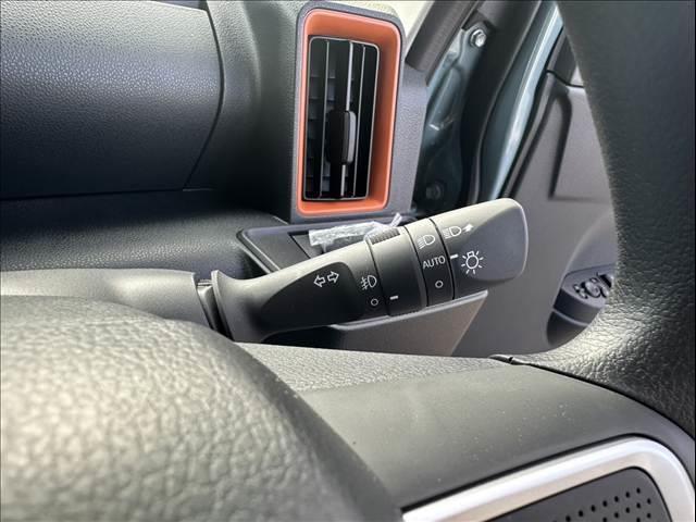 タント ファンクロス　（ｅｃｏ　ＩＤＬＥ非装着車）禁煙車　スマートアシスト　衝突被害軽減ブレーキ　プッシュスタート　両側電動スライドドア　ステアリングリモコン　ヒートシーター　ＬＥＤヘッドランプ（32枚目）