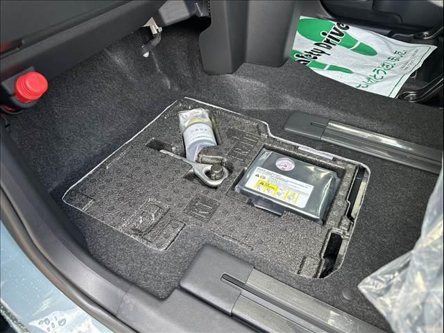 タント ファンクロス　（ｅｃｏ　ＩＤＬＥ非装着車）禁煙車　スマートアシスト　衝突被害軽減ブレーキ　プッシュスタート　両側電動スライドドア　ステアリングリモコン　ヒートシーター　ＬＥＤヘッドランプ（59枚目）