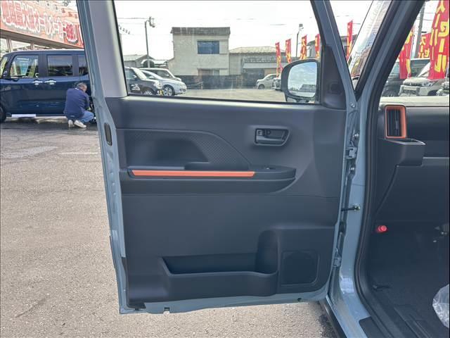 タント ファンクロス　（ｅｃｏ　ＩＤＬＥ非装着車）禁煙車　スマートアシスト　衝突被害軽減ブレーキ　プッシュスタート　両側電動スライドドア　ステアリングリモコン　ヒートシーター　ＬＥＤヘッドランプ（60枚目）