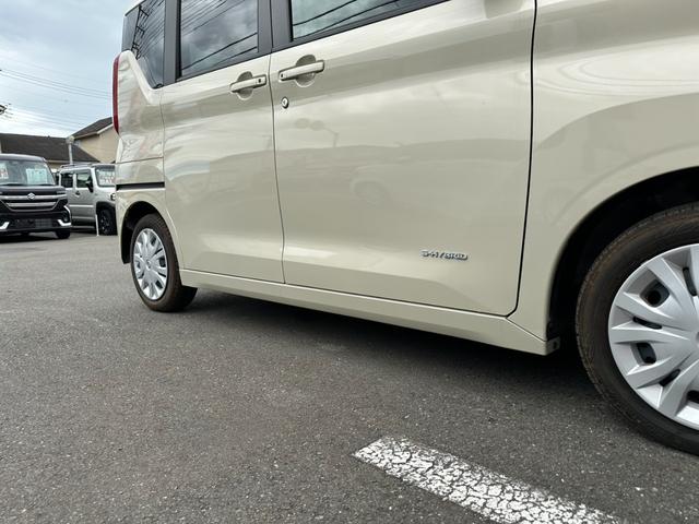 ルークス Ｘターボ　禁煙車　　衝突被害軽減ブレーキ　スマートキー　両側電動スライドドア　クリアランスソナー　アラウンドビューカメラ　サーキュレーター　ハンズフリーオートスライドドア　タッチパネルエアコン（8枚目）
