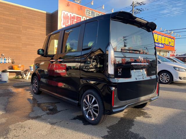 N-BOXカスタム ベースグレード 届出済未使用車 両側スライド片側電動スライドドア スマートキー プッシュスタート バックカメラ 電動パーキングブレーキ オートブレーキホールド オートライト オートエアコン サンシェード(8枚目)
