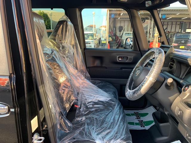 N-BOXカスタム ベースグレード 届出済未使用車 両側スライド片側電動スライドドア スマートキー プッシュスタート バックカメラ 電動パーキングブレーキ オートブレーキホールド オートライト オートエアコン サンシェード(40枚目)