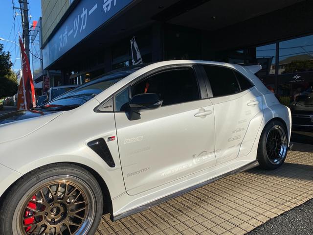 ＧＲカローラ ＲＺ　２０２５年オートサロン出展車両／ＶＡＲＩＳデモカー／ＶＡＲＩＳコラボ・アーミートリックスマフラー／ＨＫＳハイパーマックスＲ／ＶＯＬＫＲＡＣＩＮＧ１８インチＡＷ／ＲＥＣＡＲＯ製ＲＳＧ／純正１０．５型ナビ（3枚目）