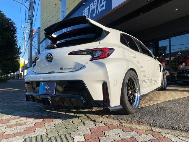 ＧＲカローラ ＲＺ　２０２５年オートサロン出展車両／ＶＡＲＩＳデモカー／ＶＡＲＩＳコラボ・アーミートリックスマフラー／ＨＫＳハイパーマックスＲ／ＶＯＬＫＲＡＣＩＮＧ１８インチＡＷ／ＲＥＣＡＲＯ製ＲＳＧ／純正１０．５型ナビ（11枚目）
