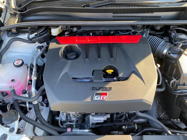 ＧＲカローラ ＲＺ　２０２５年オートサロン出展車両／ＶＡＲＩＳデモカー／ＶＡＲＩＳコラボ・アーミートリックスマフラー／ＨＫＳハイパーマックスＲ／ＶＯＬＫＲＡＣＩＮＧ１８インチＡＷ／ＲＥＣＡＲＯ製ＲＳＧ／純正１０．５型ナビ（22枚目）