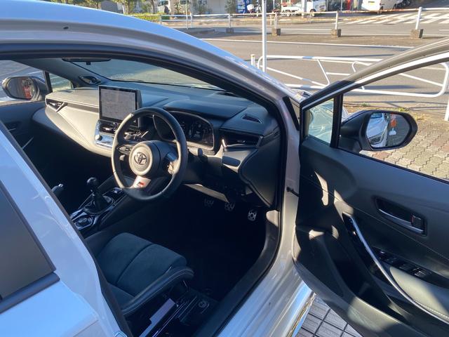 ＧＲカローラ ＲＺ　２０２５年オートサロン出展車両／ＶＡＲＩＳデモカー／ＶＡＲＩＳコラボ・アーミートリックスマフラー／ＨＫＳハイパーマックスＲ／ＶＯＬＫＲＡＣＩＮＧ１８インチＡＷ／ＲＥＣＡＲＯ製ＲＳＧ／純正１０．５型ナビ（29枚目）