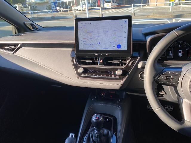 ＧＲカローラ ＲＺ　２０２５年オートサロン出展車両／ＶＡＲＩＳデモカー／ＶＡＲＩＳコラボ・アーミートリックスマフラー／ＨＫＳハイパーマックスＲ／ＶＯＬＫＲＡＣＩＮＧ１８インチＡＷ／ＲＥＣＡＲＯ製ＲＳＧ／純正１０．５型ナビ（36枚目）