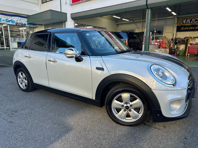 MINI クーパー 純正ナビ コンフォートアクセス LEDヘッドライト ドライブレコーダー(前後カメラ) ETC シートヒーター(8枚目)