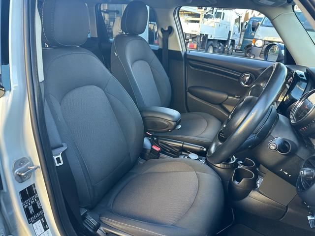 MINI クーパー 純正ナビ コンフォートアクセス LEDヘッドライト ドライブレコーダー(前後カメラ) ETC シートヒーター(16枚目)