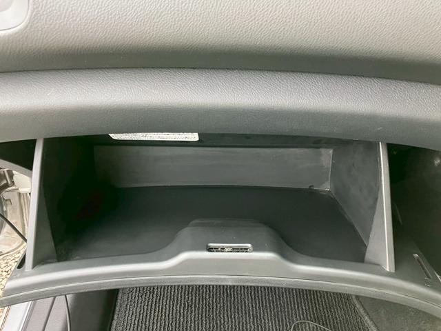 ストリーム RSZ 純正ナビ バックカメラ ETC サンルーフ(80枚目)